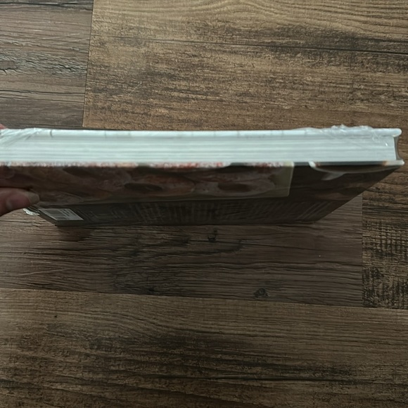 Laura in the Kitchen: Favorite Italian-American Recipes Made Easy: A Cookbook - Picture 5 of 5